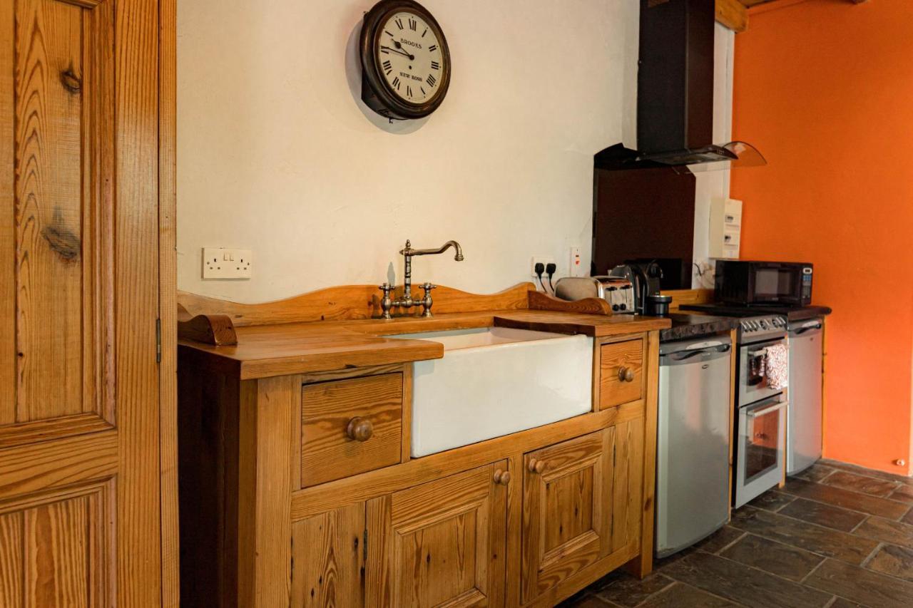 Ferry House Holidays New Ross Exteriör bild